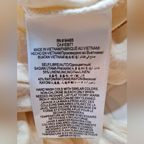 BCBGMAXAZRIA Twist Front Top - Picture 5 of 6